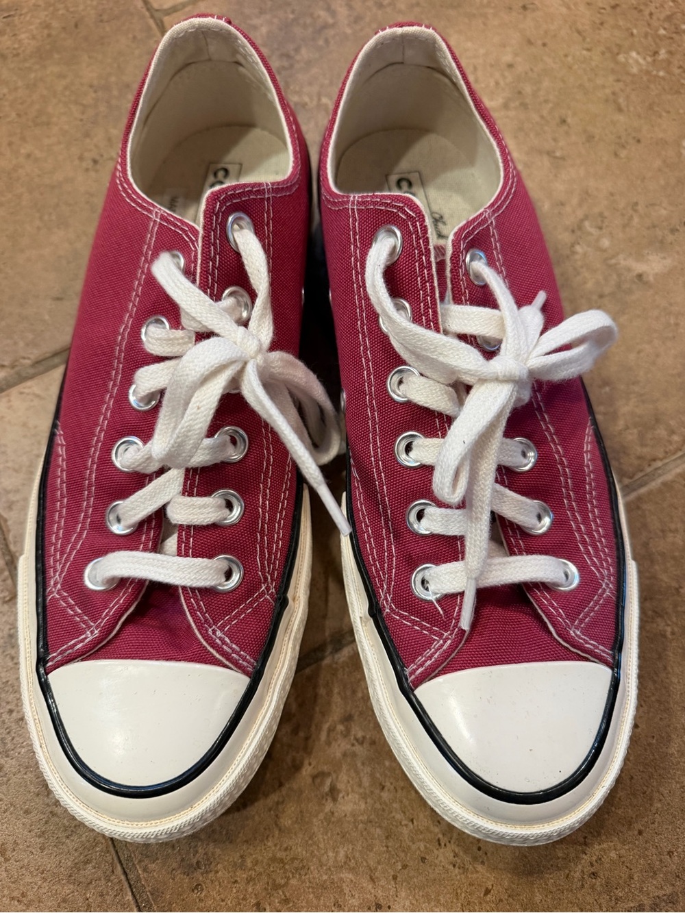 Converse Chuck 70 Low “Midnight Hibiscus”.